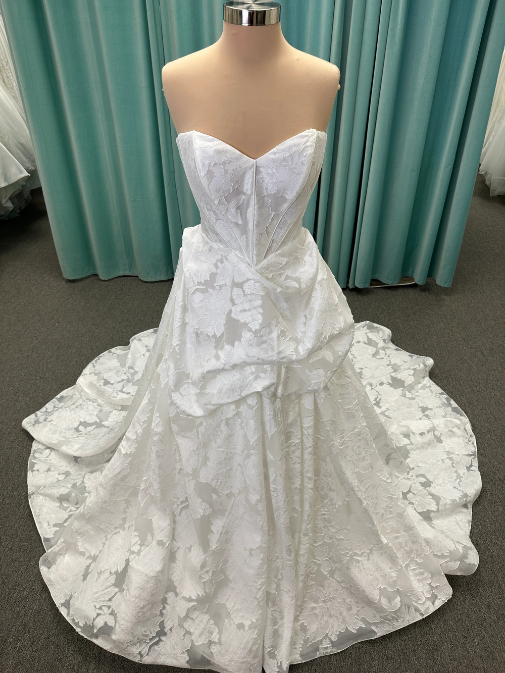 Palmer Strapless Sweetheart A-Line Jacquard Wedding Dress with Slit Sz 14 Ivory
